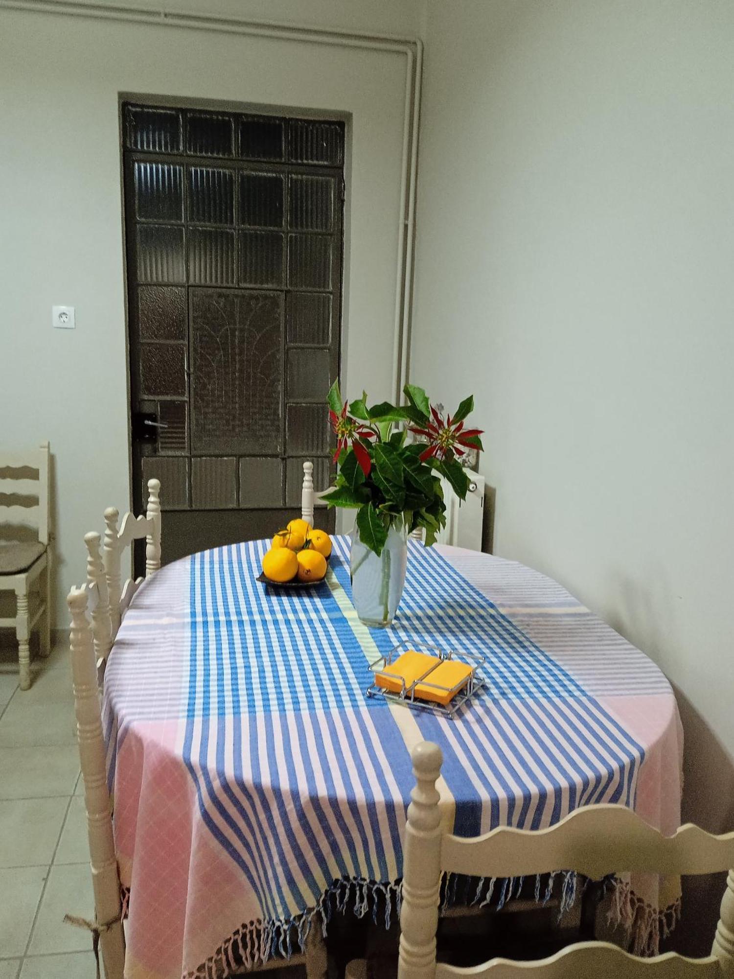 Πλήρως Ανακαινισμένη Μονοκατοικία. Chania  Buitenkant foto